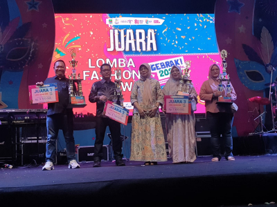 Bapenda Bekasi Sabet Juara Pertama Ajang Fashion Show Gebrak 2026 Vol.2